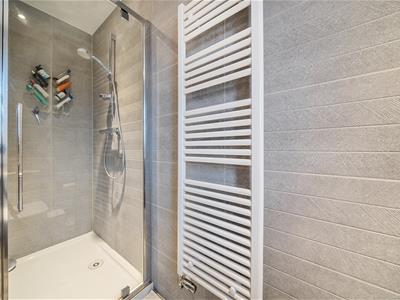 En Suite Shower Room: